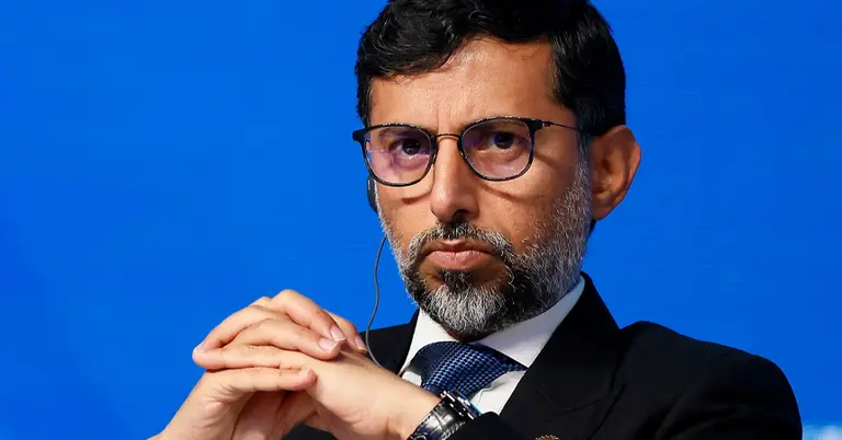সংযুক্ত আরব আমিরাতের জ্বালানি মন্ত্রী সুহাইল আল মাজরুই